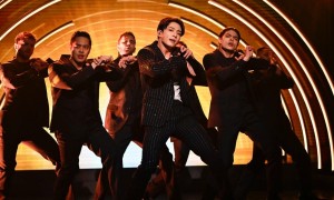 柾国连续18周登公告牌单曲榜 创韩歌手第二长纪录