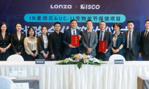 艾澌克签约龙沙，打造中国首款含UC-II成分的宠物关节保健品